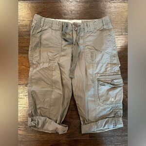 Calvin Klein Roll-up Pants- size medium